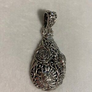 Sarda Lady Bug and Rose Pendant